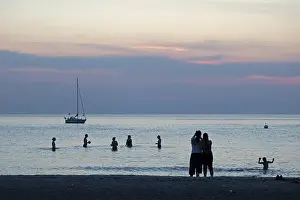 Baltic Sea Resort Germany Drucke: Evening mood on the beach, Warnemunde