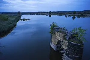 Eastern European Scenery Drucke: Evening natural landscape on the Oder River