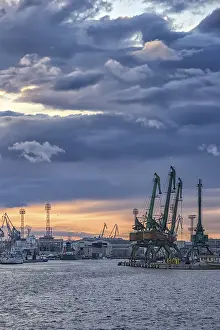 Deserted Harbor View Drucke: In the evening, the part of port with cranes