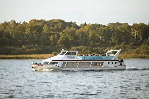 Mecklenburg Lake District Drucke: Excursion boat on the Muritz