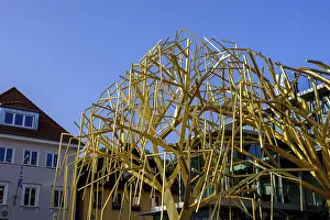 Uninhabited Historic City Centre Drucke: Exhibition building under construction