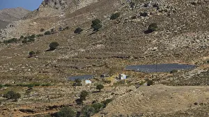 Sustainable Solar Power Generation Drucke: Extensive solar systems on a barren