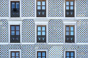 Portuguese Architecture Drucke: Facade with painted tiles