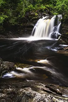 Waterfall In Scotland Drucke: Falls of Falloch, Waterfall on River Falloch