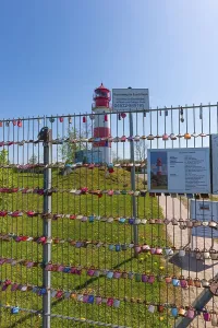 Blue Sky Lighthouse Photo Drucke: Falshoeft lighthouse, navigation