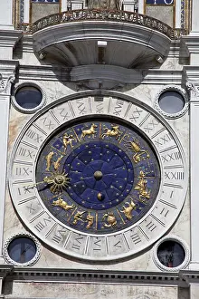 Tourist Attraction Europe Drucke: The famous St Mark's Square in Venice