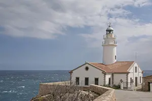Far De Capdepera Lighthouse Drucke: Far de Capdepera lighthouse, cliffs