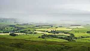 British Countryside Views Drucke: Farms and Fields from Hartside Pass