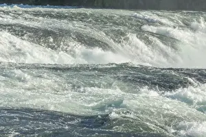 Water Current Photography Drucke: Fast currents in Rhine Falls in spring