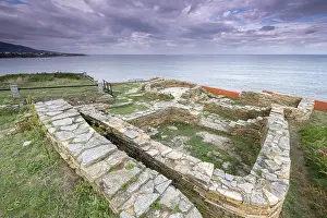 Deserted Fortress Europe Drucke: Fazouro fort, dated between the 1st and 3rd centuries AD