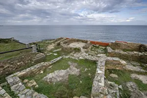 Deserted Castle Architecture Drucke: Fazouro fort, dated between the 1st and 3rd centuries AD