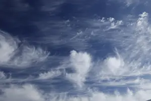Blue Sky Canada Drucke: Feather clouds, Province of Quebec, Canada