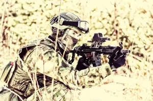 Special Unit Fighter Drucke: The fighter of a special unit performs a dangerous mission