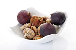 Exotic Fruits Online Drucke: Figs, fresh and dried