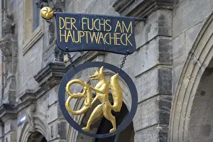 Bamberg Tourist Attraction Drucke: Figure of a fox with a pretzel