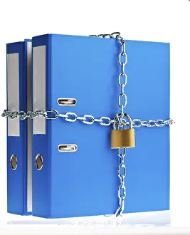 Data Protection Austria Drucke: A file folder locked with a chain and padlock