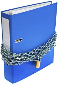 Data Protection Austria Drucke: A file folder locked with a chain and padlock