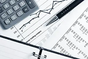 Empty Office Space Drucke: Financial reports