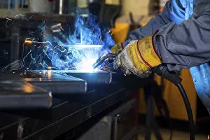 Safety Gear For Workers Drucke: Fitters during welding work