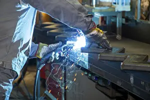 Protective Clothing For Workers Drucke: Fitters during welding work