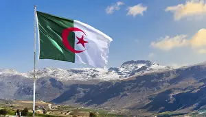 Algerian Flag Drucke: The flag of Algeria flutters in the wind