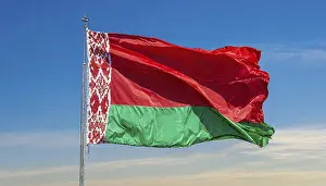 Isolated National Flags Drucke: The flag of Belarus flutters in the wind