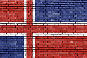 European Geometric Patterns Drucke: Flag of Gori painted on brick wall