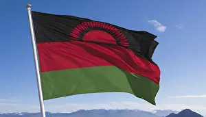 Drucke von Das Flagge von Malawi, flatternd im Wind, isoliert, gegen den blauen Himmel Verwandte Bilder Drucke: Die Flagge Malawis weht im Wind.