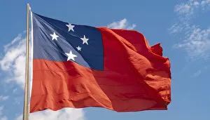 Polynesian National Emblem Drucke: The flag of Samoa, fluttering in the wind