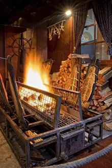 Northern Europe Cuisine Drucke: Flame salmon