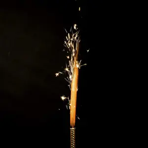Black Background Flame Drucke: Flame with sparkles black background