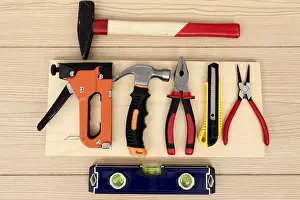Construction Site Tools Drucke: Flat lay arrangement tools carpentry