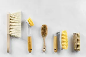 Food Photography Props Drucke: Flat lay cleaning brushes