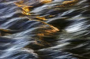 Salzkammergut Landscape Photography Drucke: Flowing water with light reflections