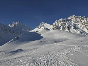 Central Europe Winter Scene Drucke: Foot-Path To The Pizol Summit