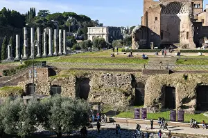 Ancient Roman Ruins Italy Drucke: Foundations of the substructure of the Temple of Venus and Roma