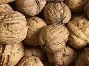 Full Frame Photography Drucke: Full frame walnut background