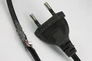 Uninhabited Studio Environment Drucke: Frayed electrical cord