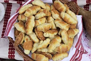 Baked Goods Nutrition Drucke: Fresh bread rolls