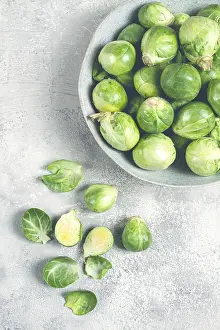 Top View Of Vegetables Drucke: Fresh Brussels sprouts, raw, top view