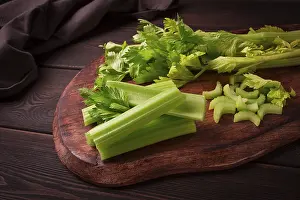 Leafy Green Vegetables Drucke: Fresh bunch of celery, top view