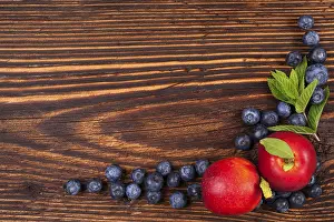 Fresh Fruit Background Drucke: Fresh fruit background with copyspace