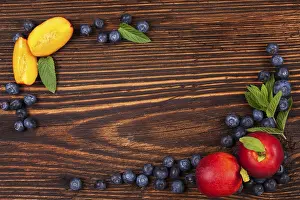 Fresh Fruit Background Drucke: Fresh fruit background with copyspace
