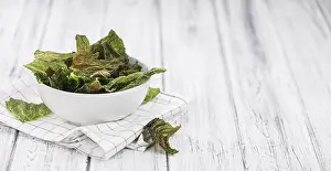 Fresh Cabbage Drucke: Some fresh Savoy Chips (selective focus)