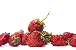 Strawberry Fruit Photography Drucke: Fresh strawberries were placed on a white background