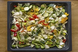 Southern Germany Agriculture Drucke: Fresh vegetables on a baking tray