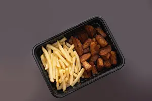 Food Photography Course Online Drucke: Fried potatoes and chips portion high angle view