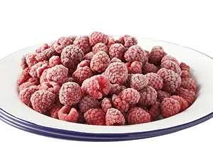 Close Up Fruit Photography Drucke: Frozen raspberries