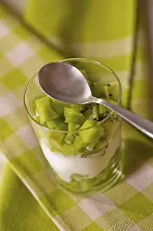 Nutrition Facts Drucke: Fruit yoghurt in a jar