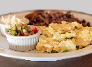 Gourmet Breakfast Ideas Drucke: Gallopinto breakfast served on table